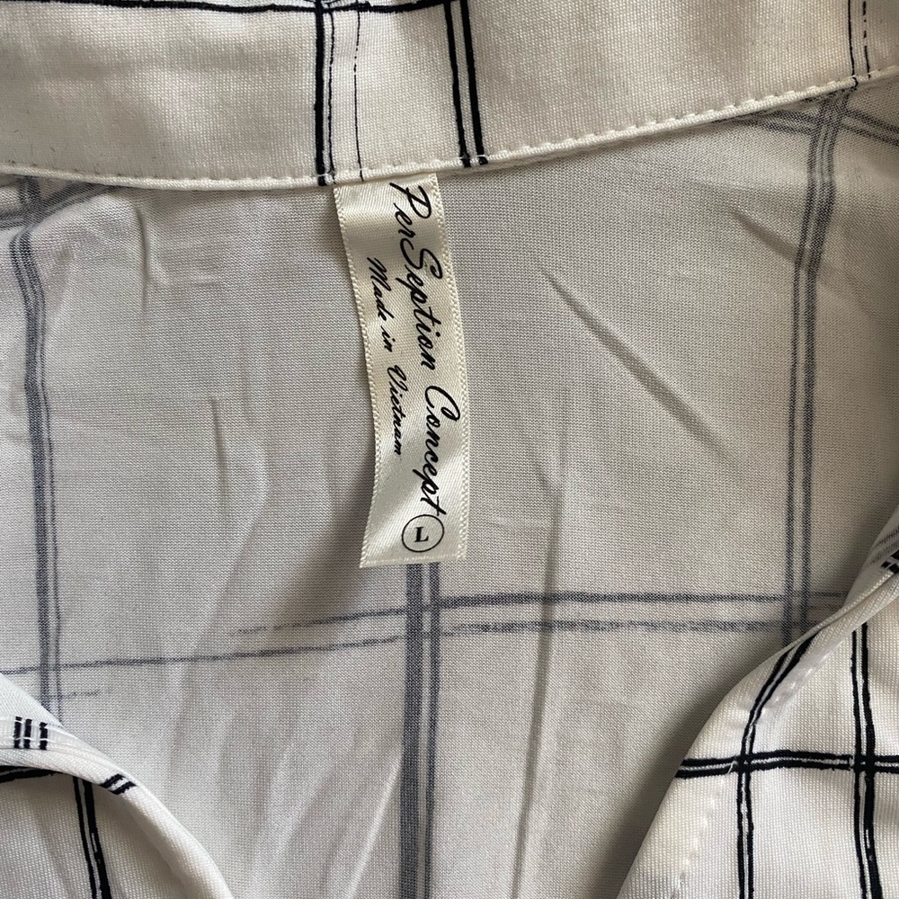 Perseption Concept Window Pane Print Surplice Top… - image 6